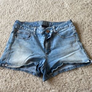 American eagle size 14 shorts